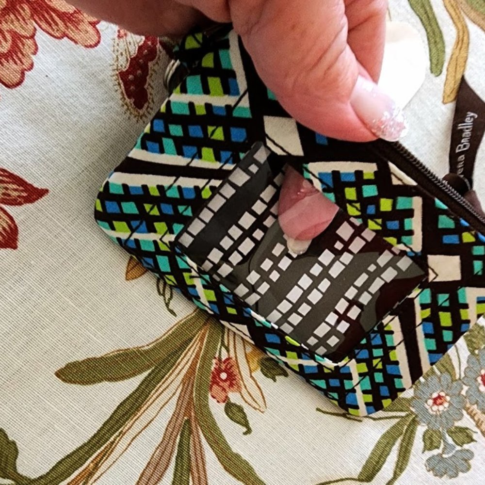 Vera Bradley Up Zip ID Case - Picture 6 of 7